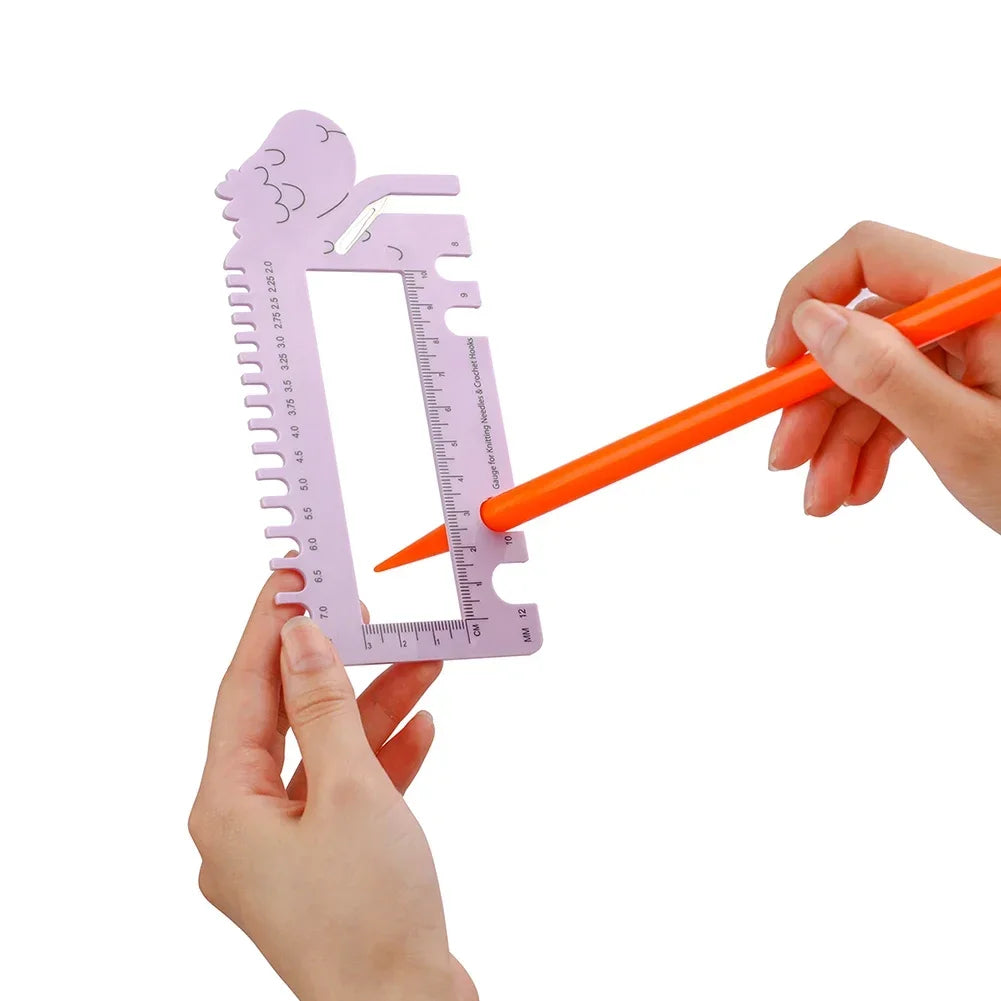 CroGauge – Sheep Head Crochet Hook & Knitting Needle Gauge Ruler Set