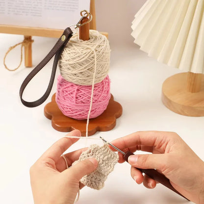 Yarnist – Wrist Spool Holder for Smooth Knitting & Crochet