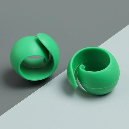 SpoolSnap – Silicone Thread Spool Hugger Ring Set