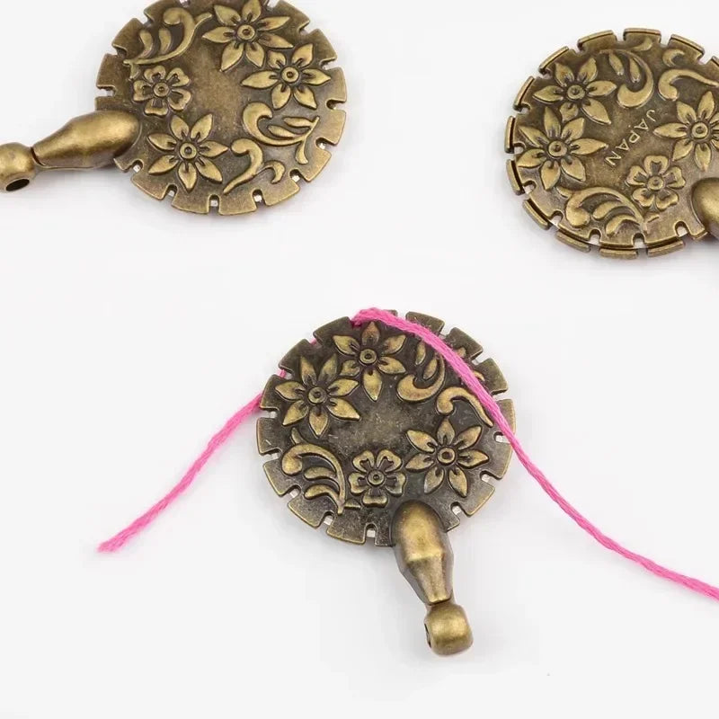 StitchRelic – Vintage Metal Thread Cutter Tool