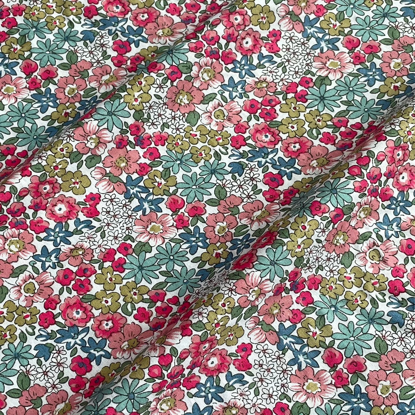 FlowerBloom – Cotton Digital Print Fabric