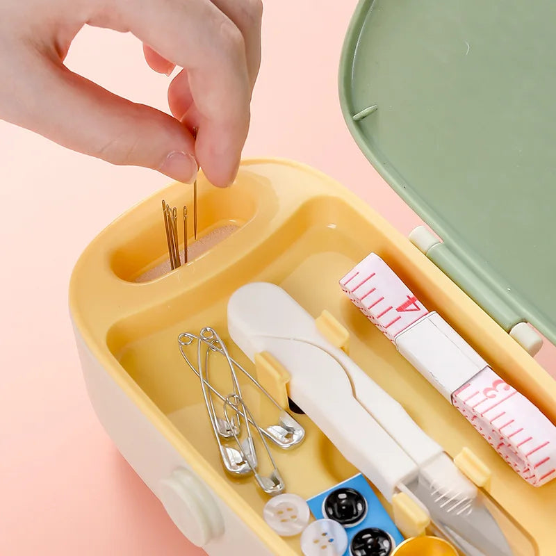 Sewvist – Portable 25-Piece Sewing Kit