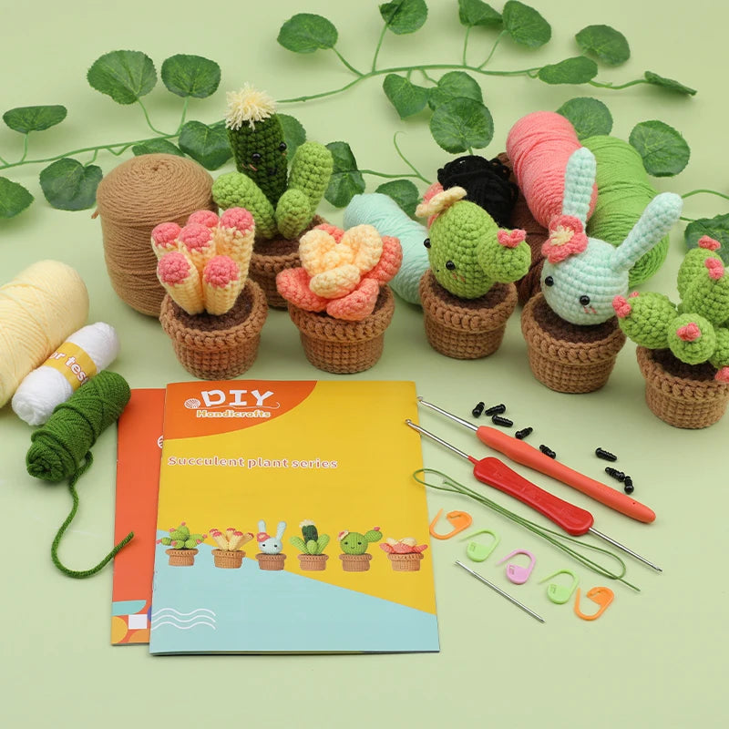 CactusCroch – Beginner Crochet Kit for Potted Plant Keychains