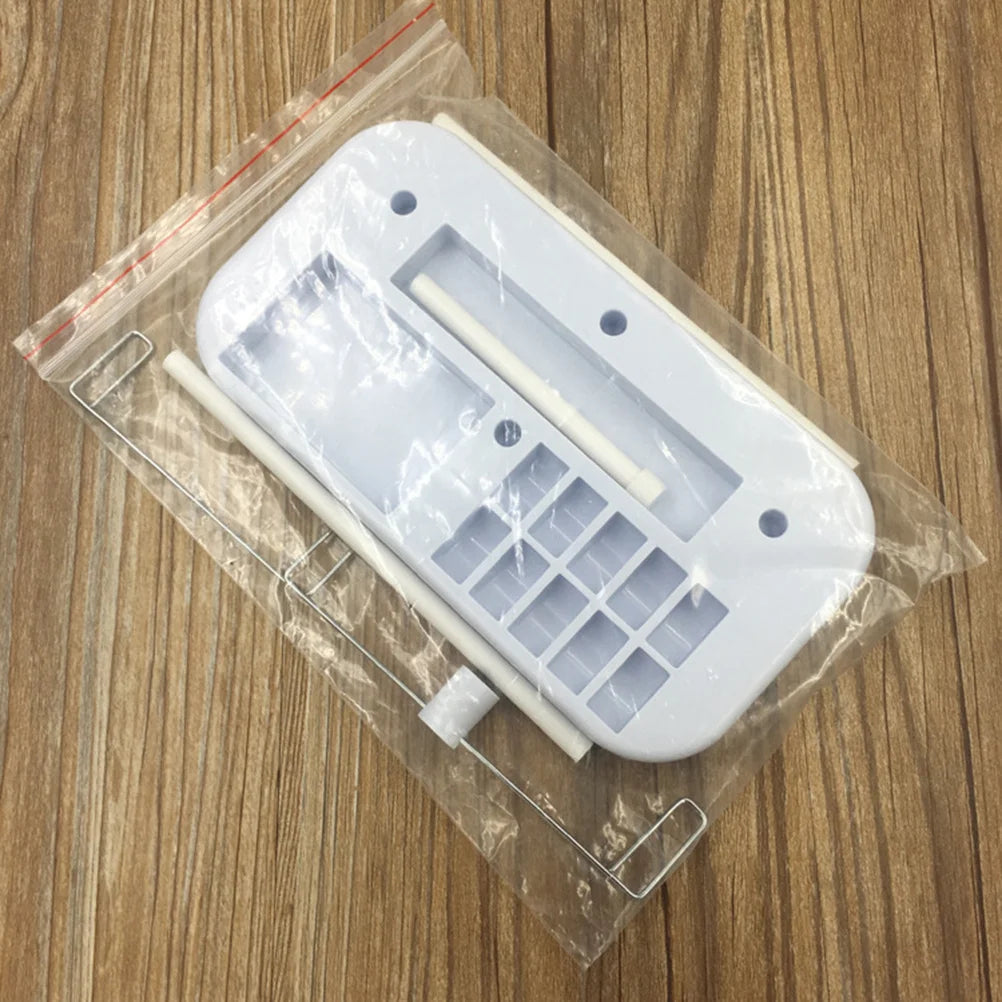 ThreadyStand – Metallic 3-Spool Sewing Machine Thread Stand