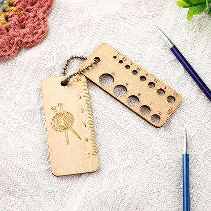 KnitScale – Natural Wooden Knitting Needle Gauge Ruler