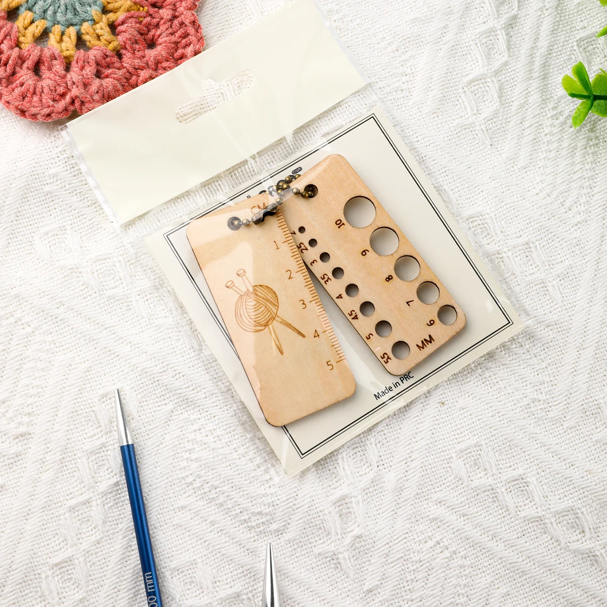 KnitScale – Natural Wooden Knitting Needle Gauge Ruler