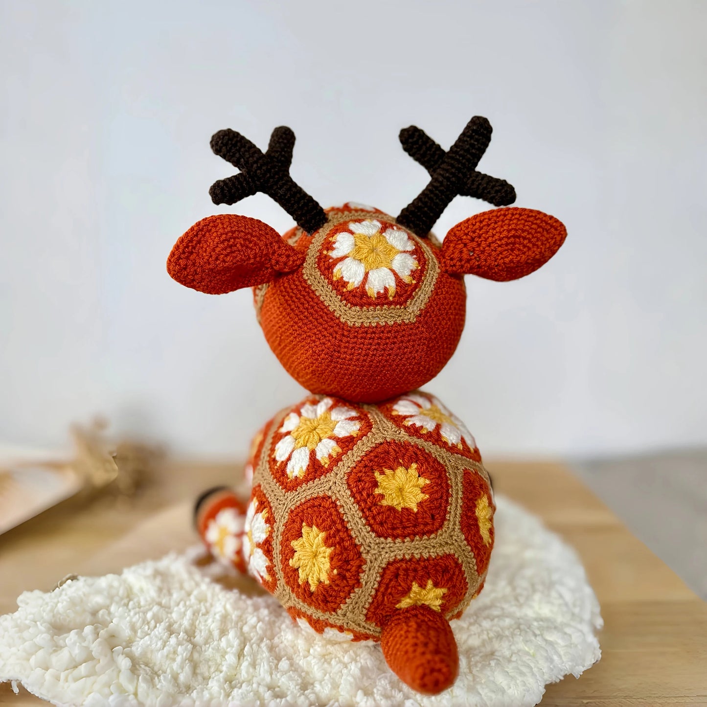 YarnDeer – Floral Reindeer Crochet DIY Kit