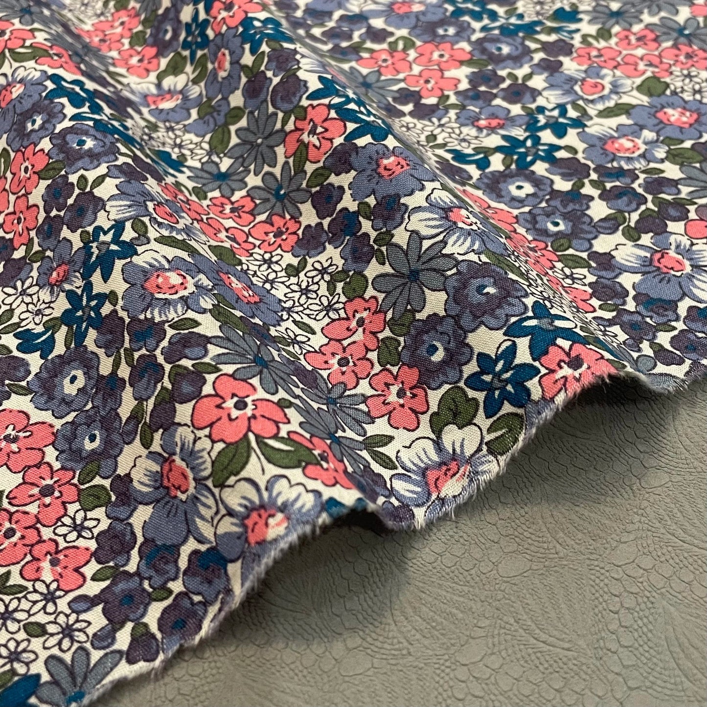 FlowerBloom – Cotton Digital Print Fabric